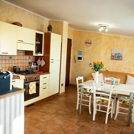 La Casa Di Sopra Lägenhet Ardea